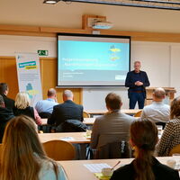 Landrat Matthias Jendricke bei der Eröffnung in Nordhausen