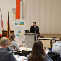 Christoph Schmidt (Hochschule Nordhausen) bei der Ergebnispräsentation in Mühlhausen